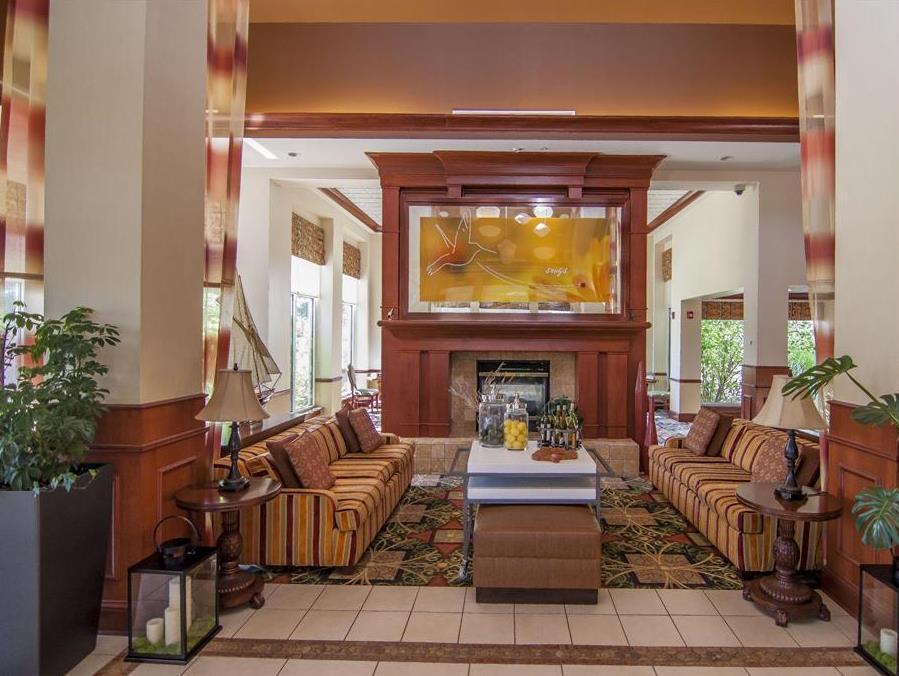 Hilton Garden Inn Mystic/Гротън Екстериор снимка